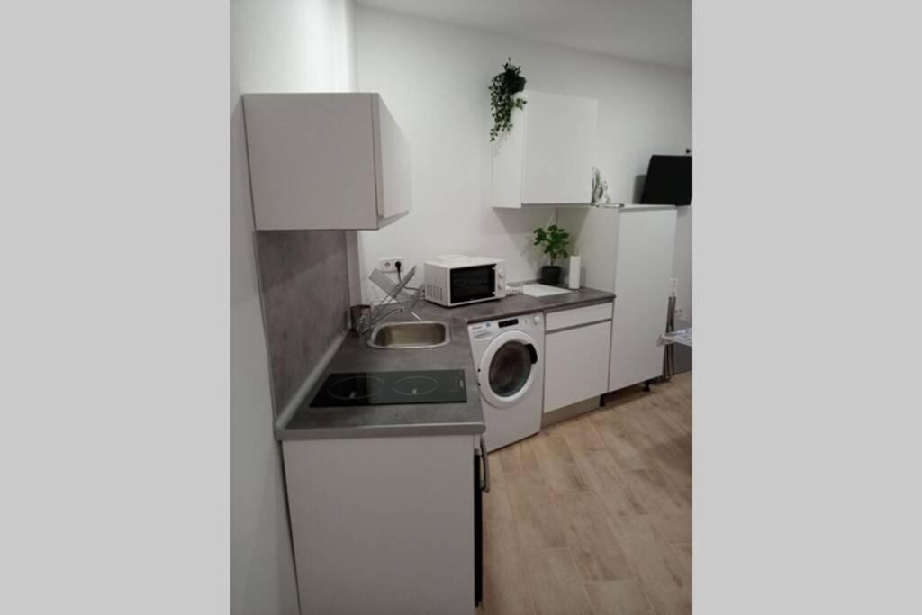 Apartamentos En Alameda Junto Al Corte Ingles カルタヘナ エクステリア 写真