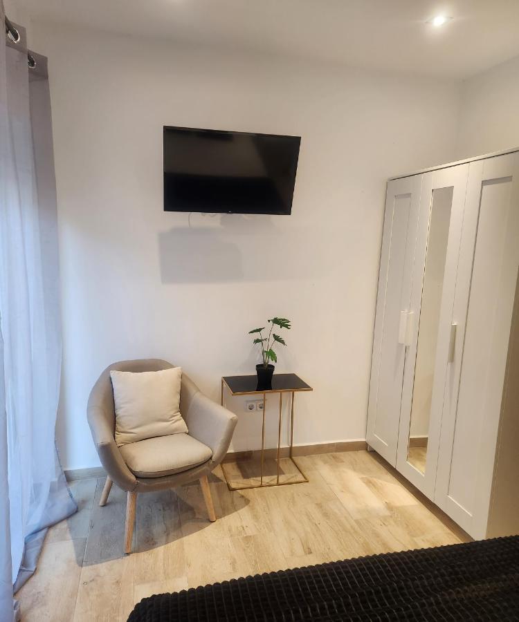 Apartamentos En Alameda Junto Al Corte Ingles カルタヘナ エクステリア 写真